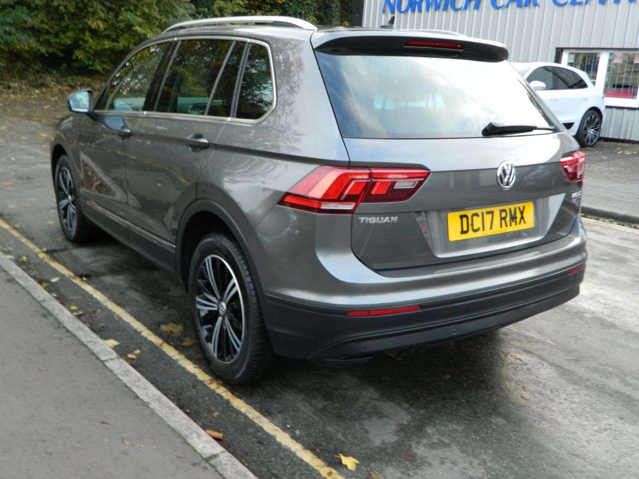 2017 VOLKSWAGEN TIGUAN 2017 VOLKSWAGEN TIGUAN