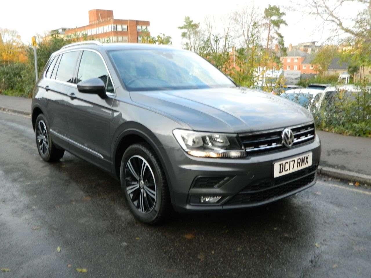 2017 VOLKSWAGEN TIGUAN 2017 VOLKSWAGEN TIGUAN