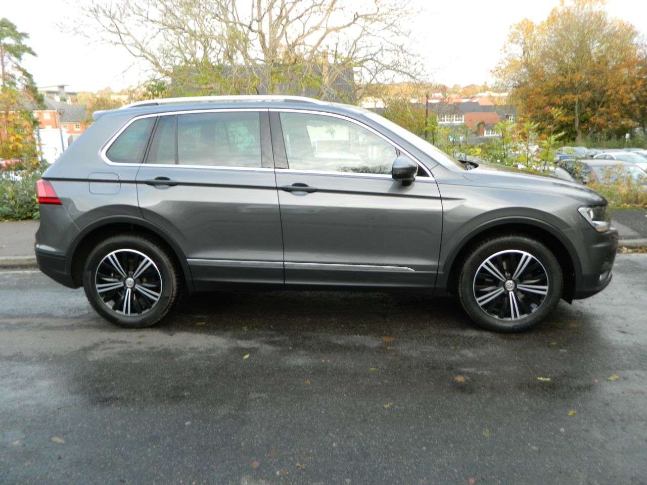 2017 VOLKSWAGEN TIGUAN 2017 VOLKSWAGEN TIGUAN