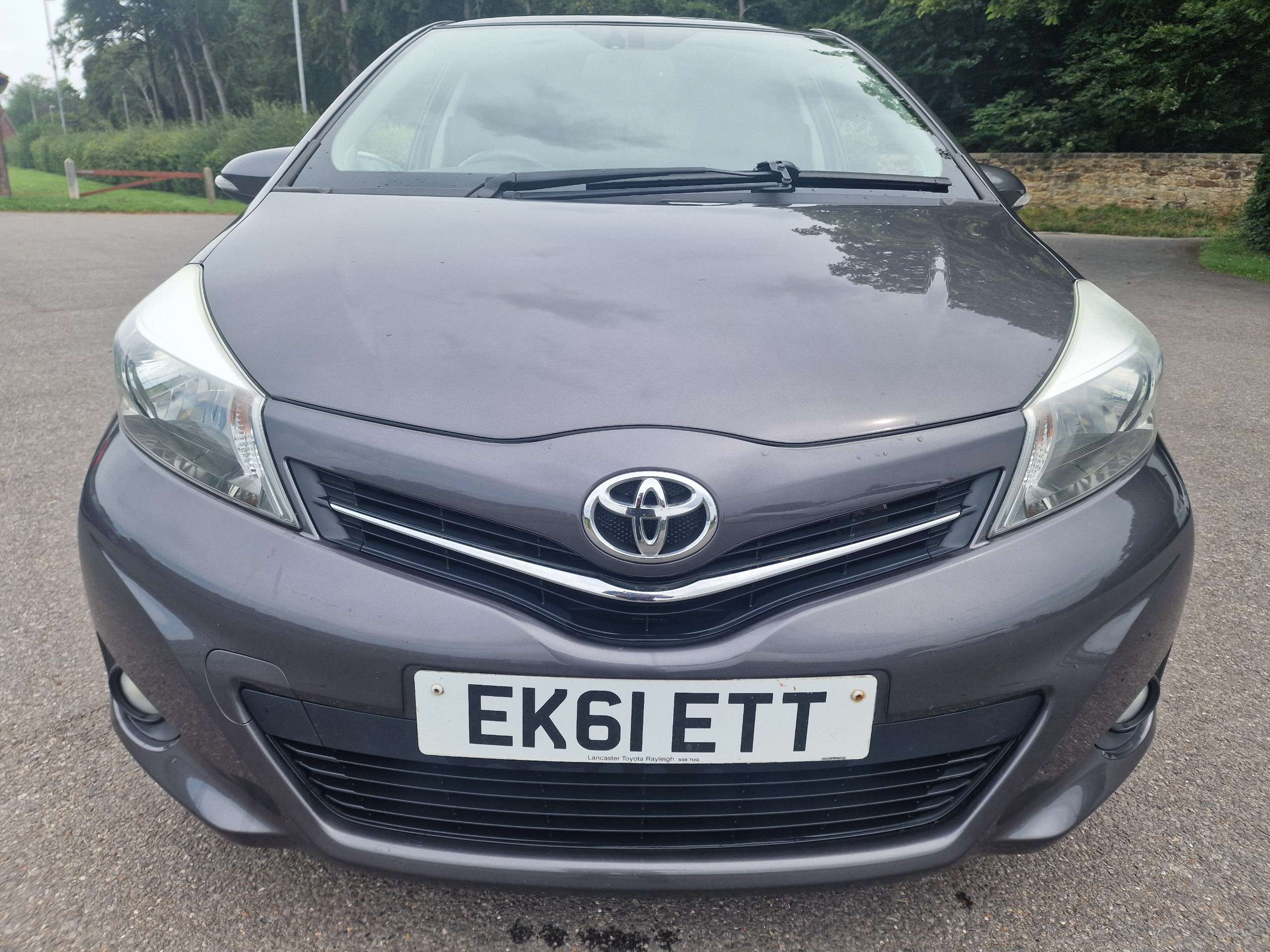 2011 TOYOTA YARIS 2011 TOYOTA YARIS