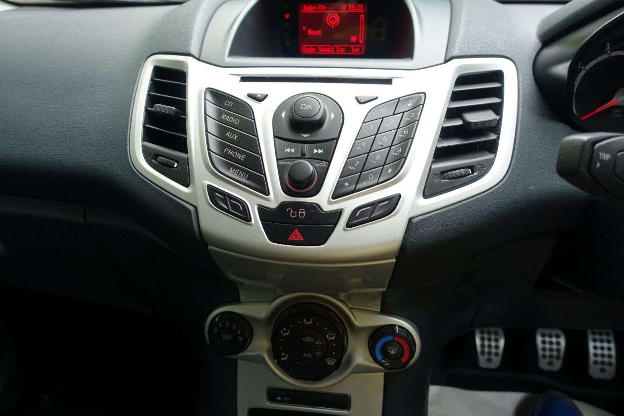 2012 FORD FIESTA 2012 FORD FIESTA