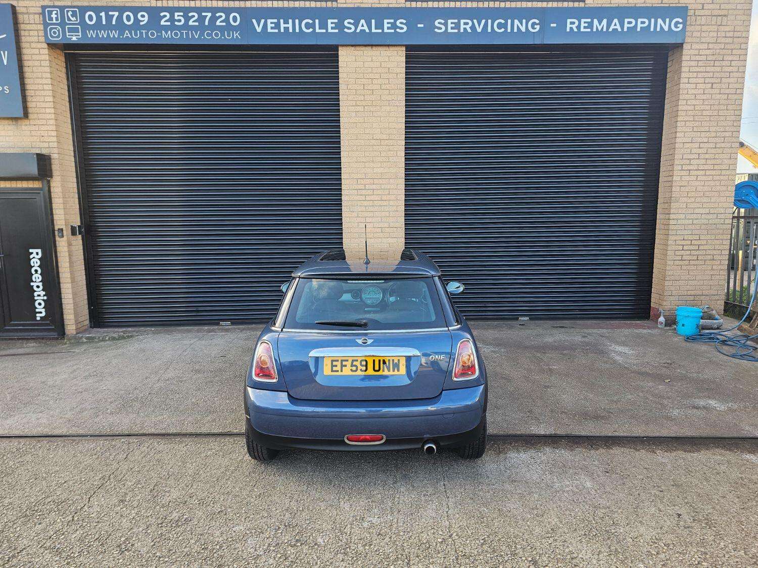 2009 MINI HATCH 2009 MINI HATCH