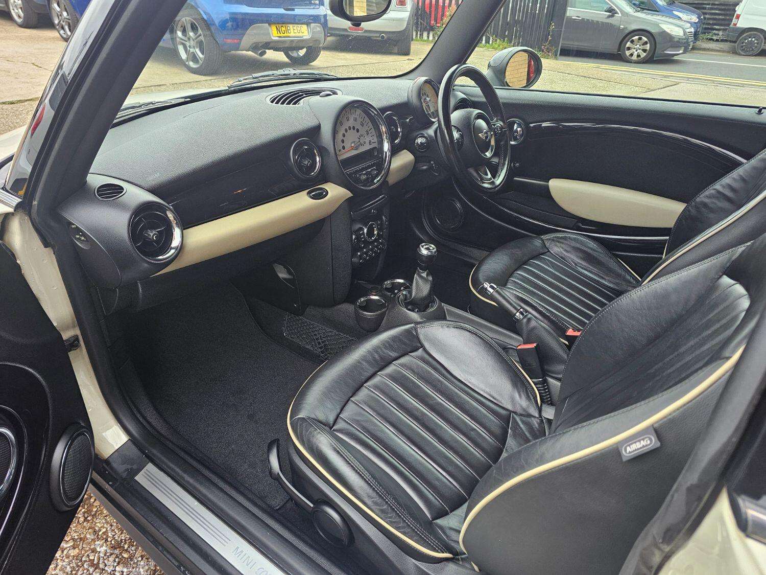 2010 MINI HATCH 2010 MINI HATCH