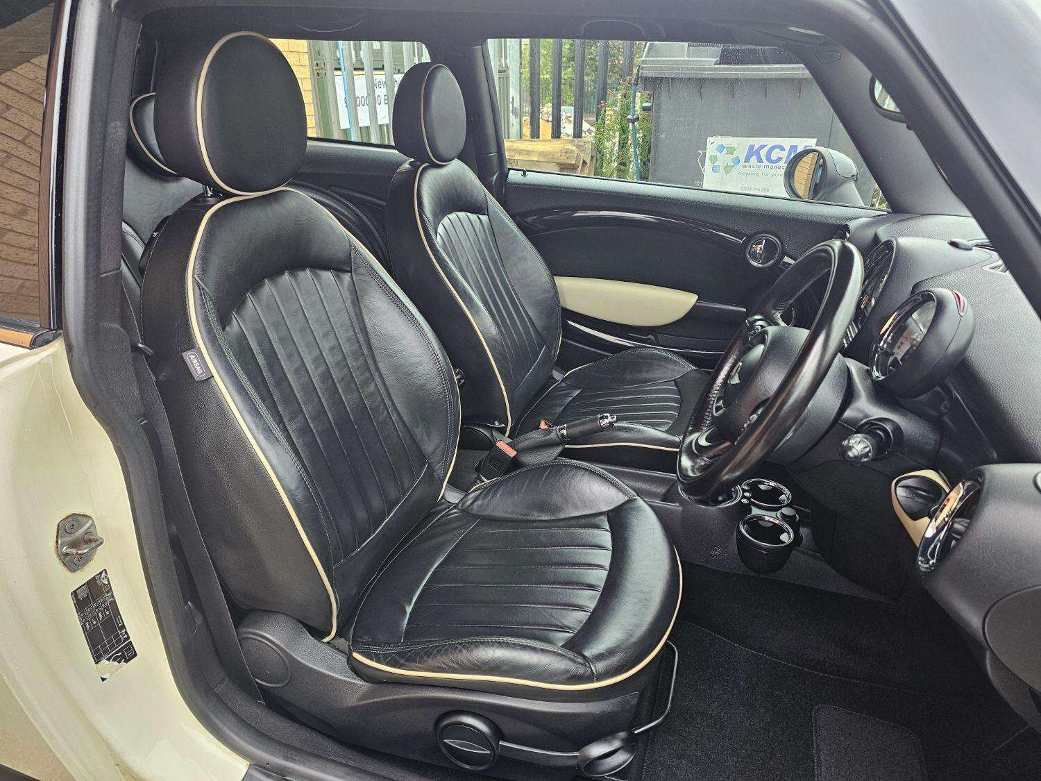 2010 MINI HATCH 2010 MINI HATCH