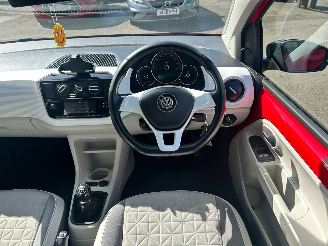 2019 VOLKSWAGEN UP! 2019 VOLKSWAGEN UP!