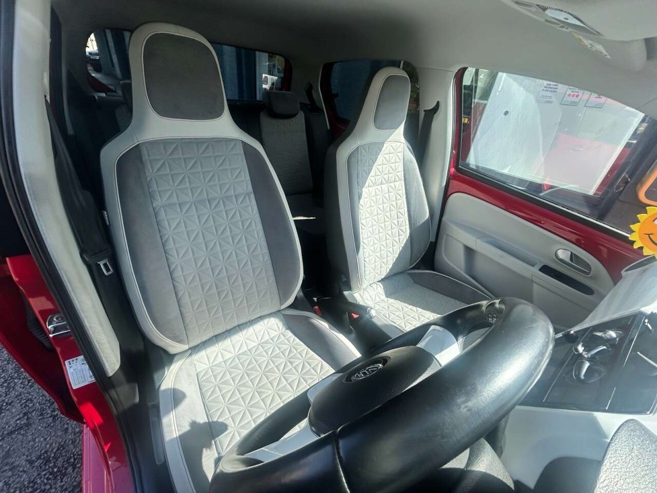 2019 VOLKSWAGEN UP! 2019 VOLKSWAGEN UP!