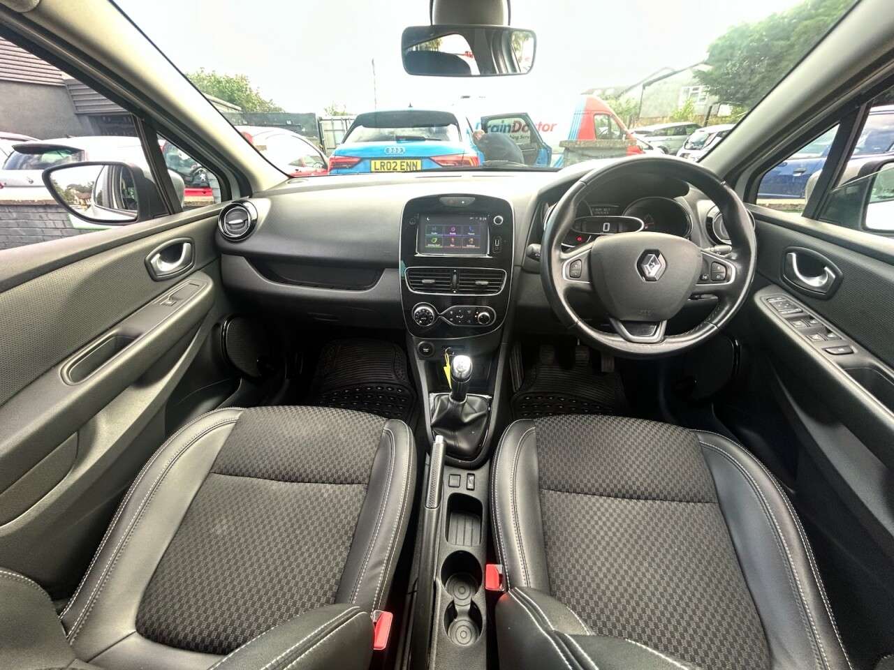 2018 RENAULT CLIO 2018 RENAULT CLIO