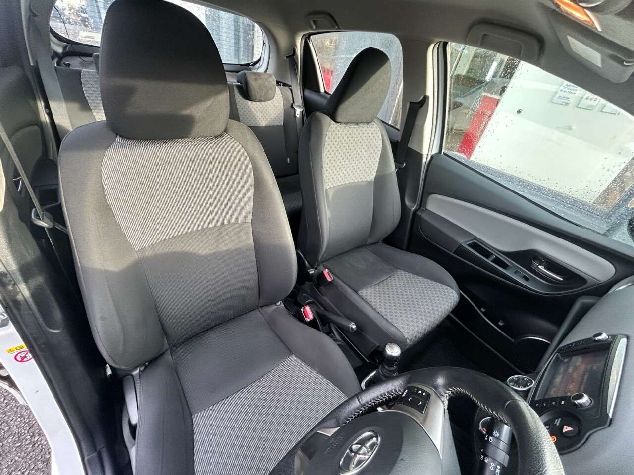 2015 TOYOTA YARIS 2015 TOYOTA YARIS