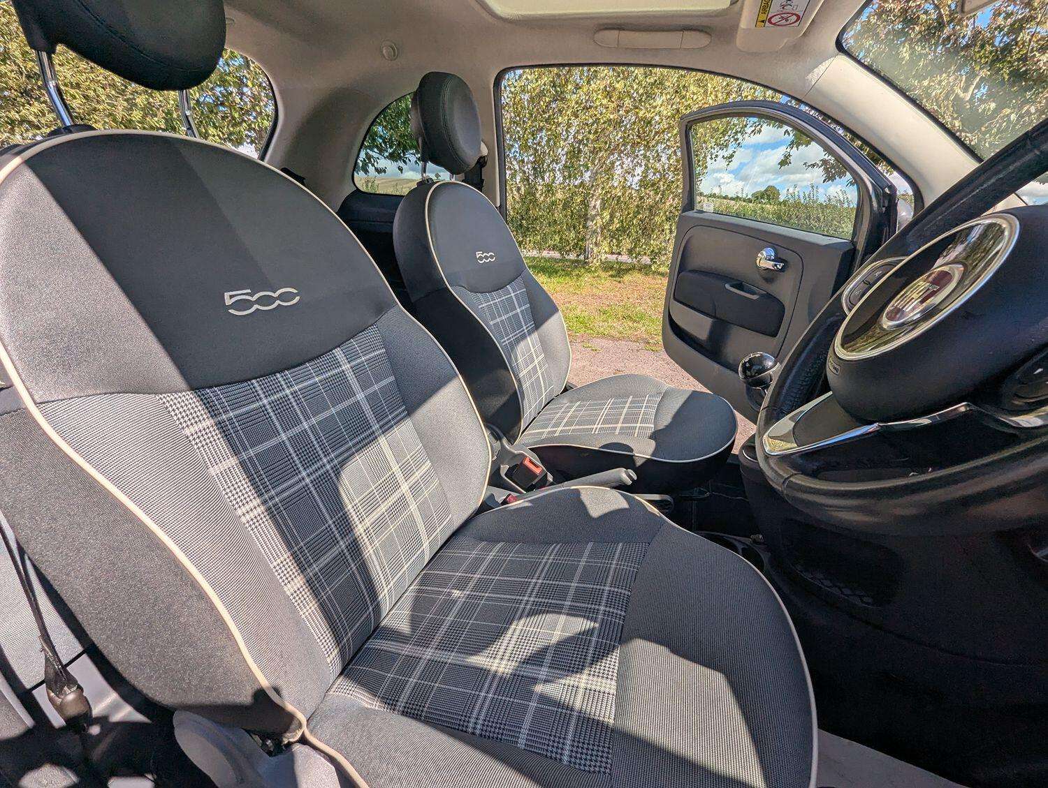 2017 FIAT 500 2017 FIAT 500