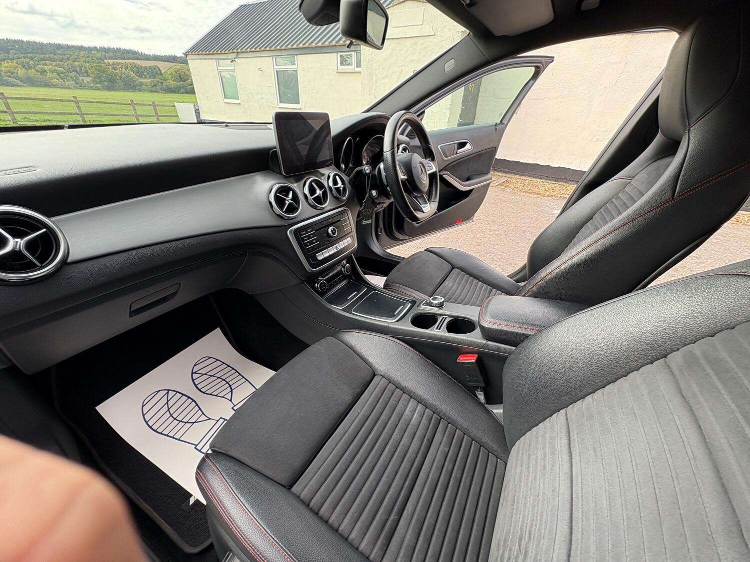 2018 MERCEDES-BENZ GLA CLASS 2018 MERCEDES-BENZ GLA CLASS