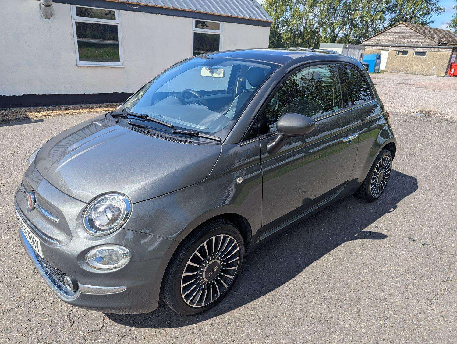 2017 FIAT 500 2017 FIAT 500