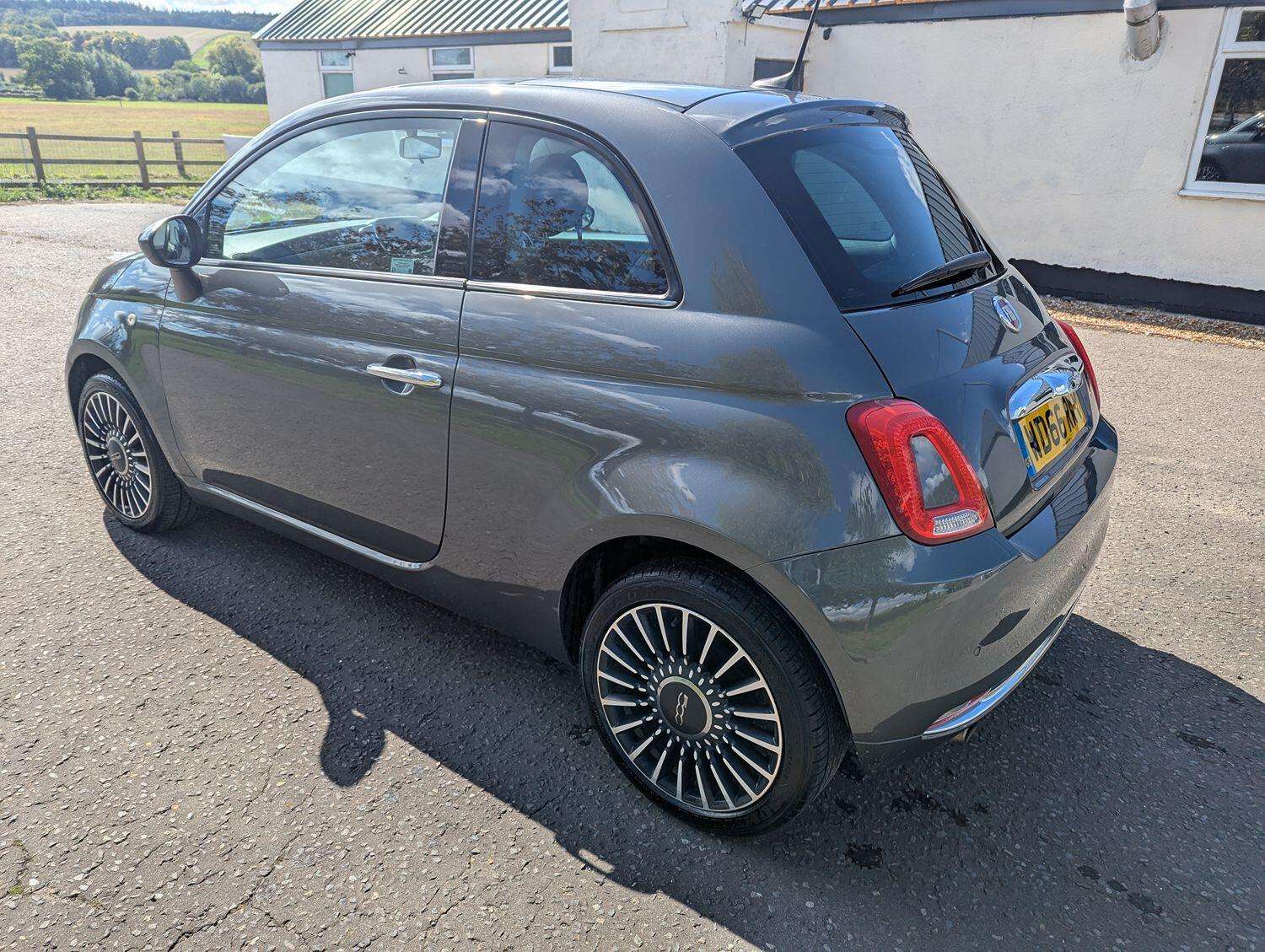 2017 FIAT 500 2017 FIAT 500