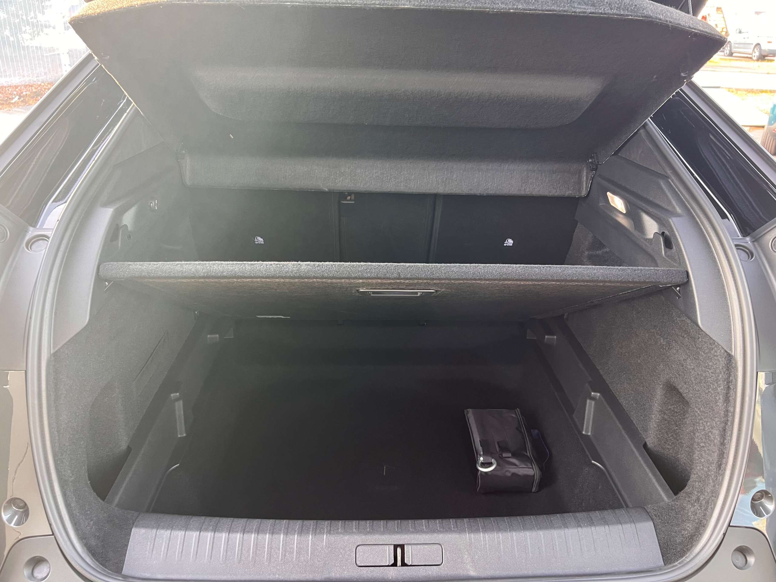 2024 PEUGEOT 3008 2024 PEUGEOT 3008