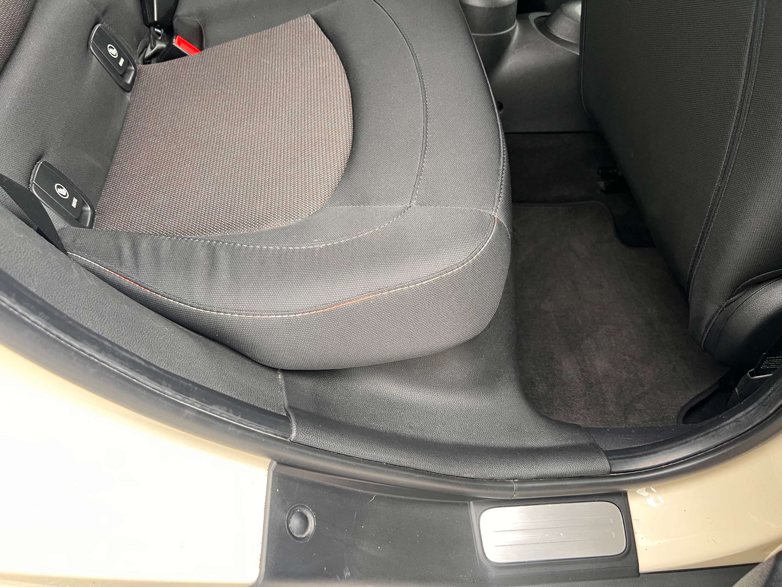 2018 MINI HATCH 2018 MINI HATCH