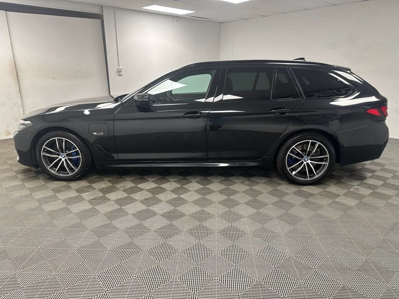 2022 BMW 5 SERIES 2022 BMW 5 SERIES