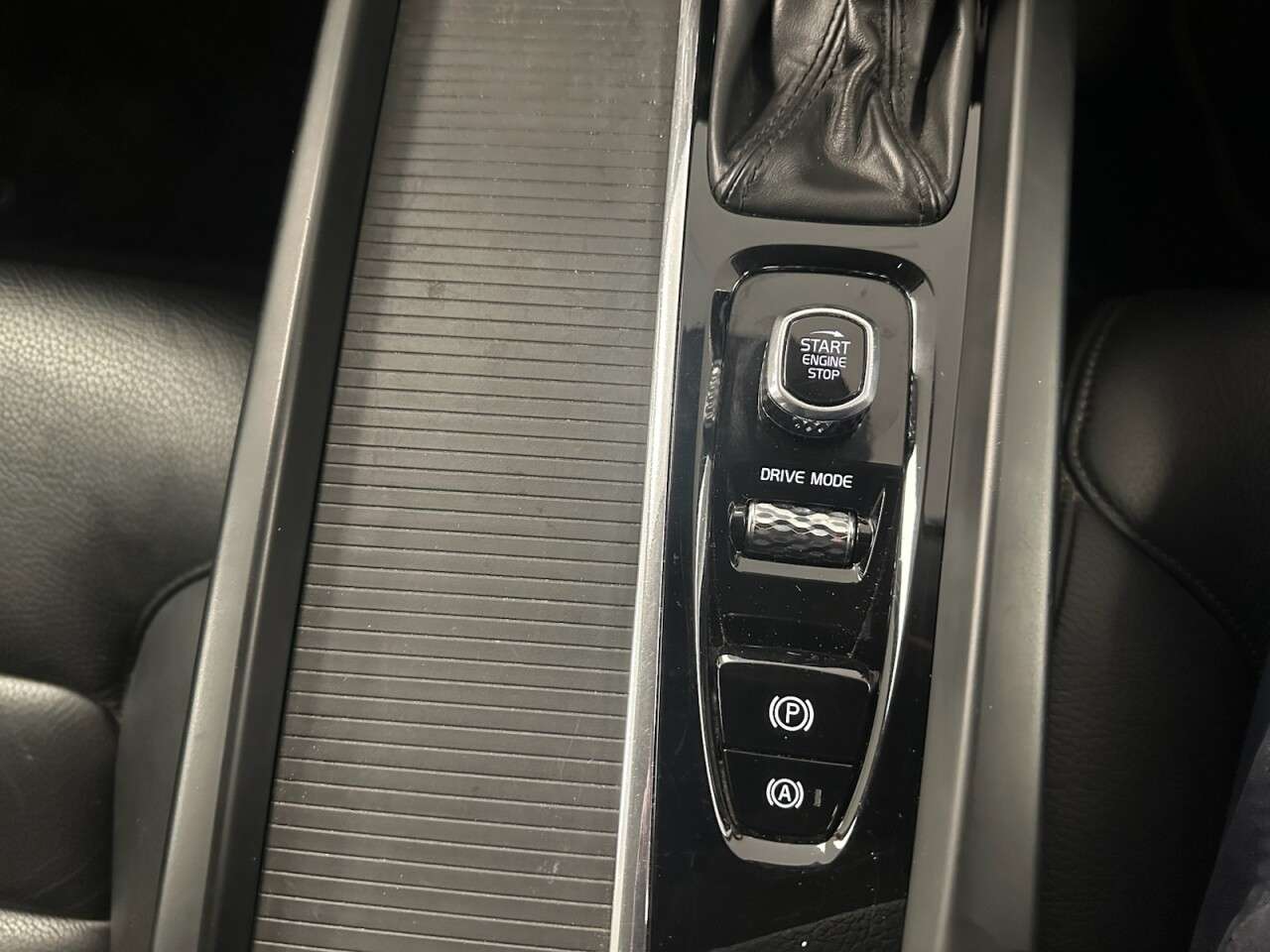 2018 VOLVO XC60 2018 VOLVO XC60