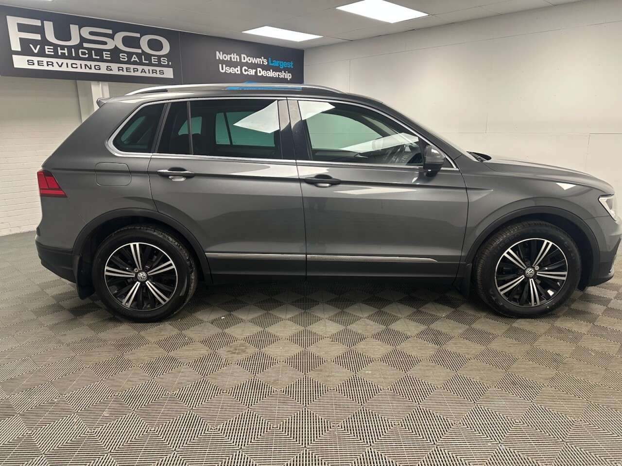 2017 VOLKSWAGEN TIGUAN 2017 VOLKSWAGEN TIGUAN