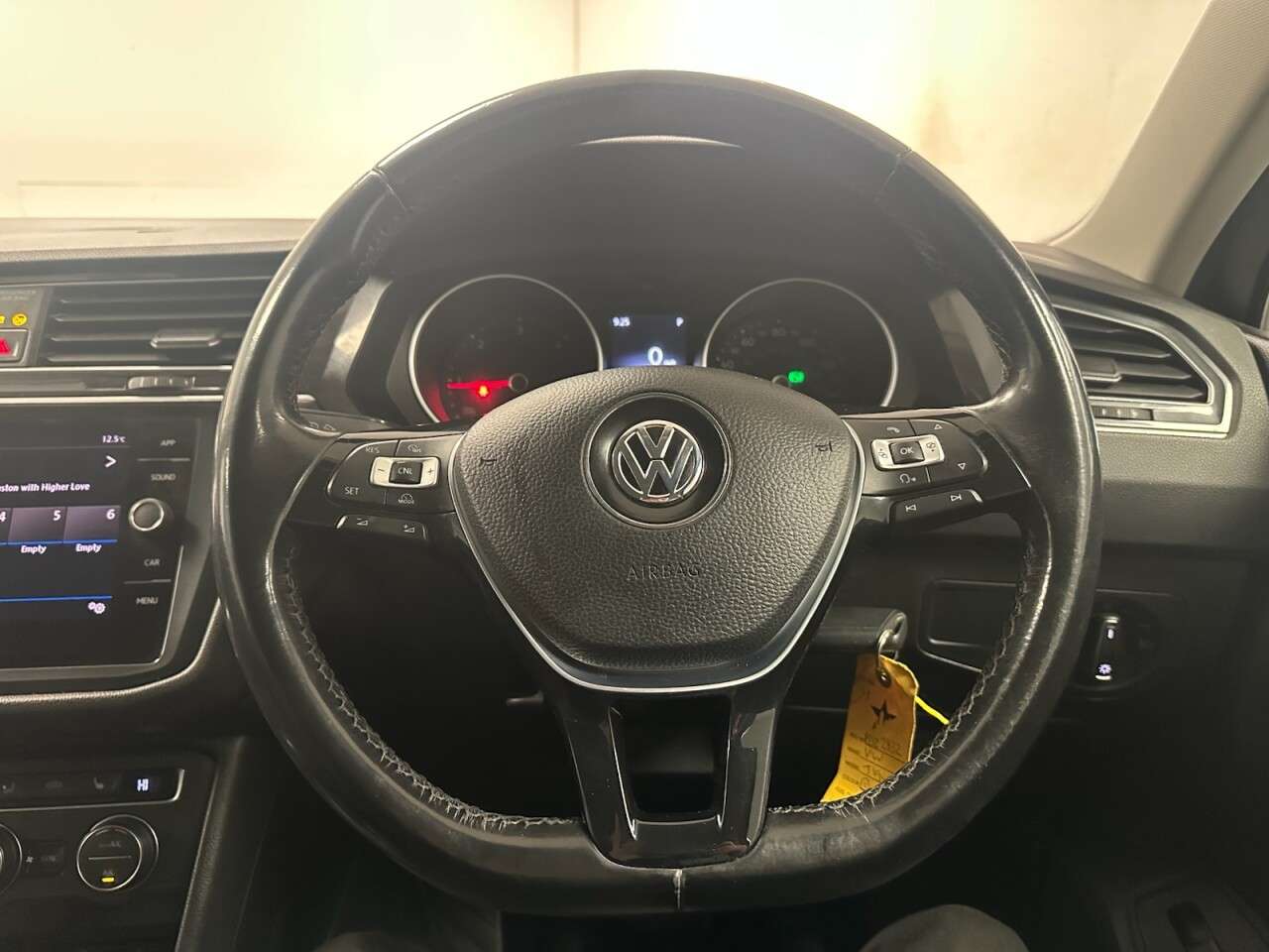 2017 VOLKSWAGEN TIGUAN 2017 VOLKSWAGEN TIGUAN