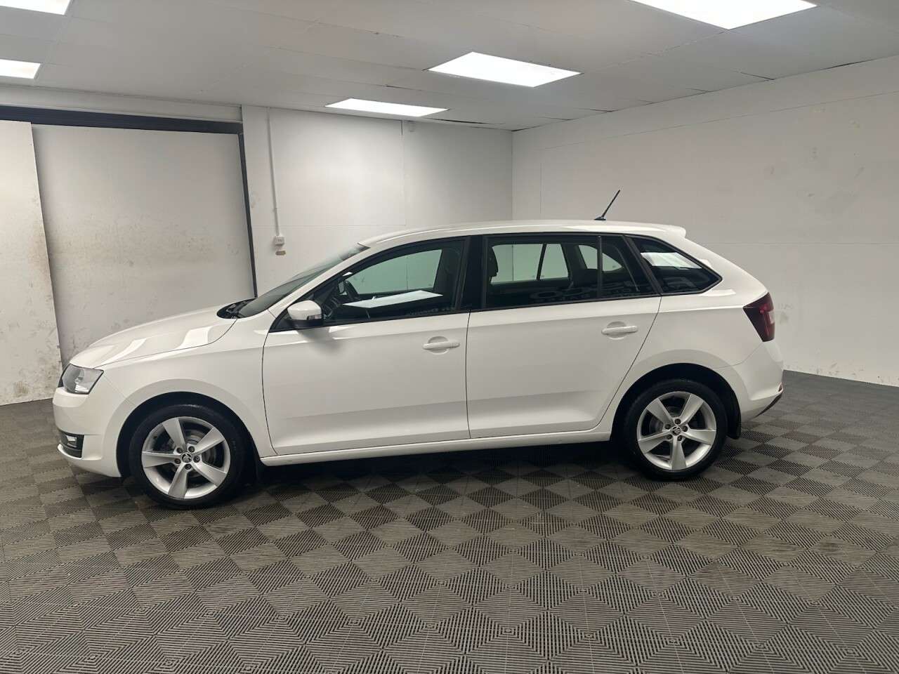 2018 SKODA RAPID SPACEBACK 2018 SKODA RAPID SPACEBACK