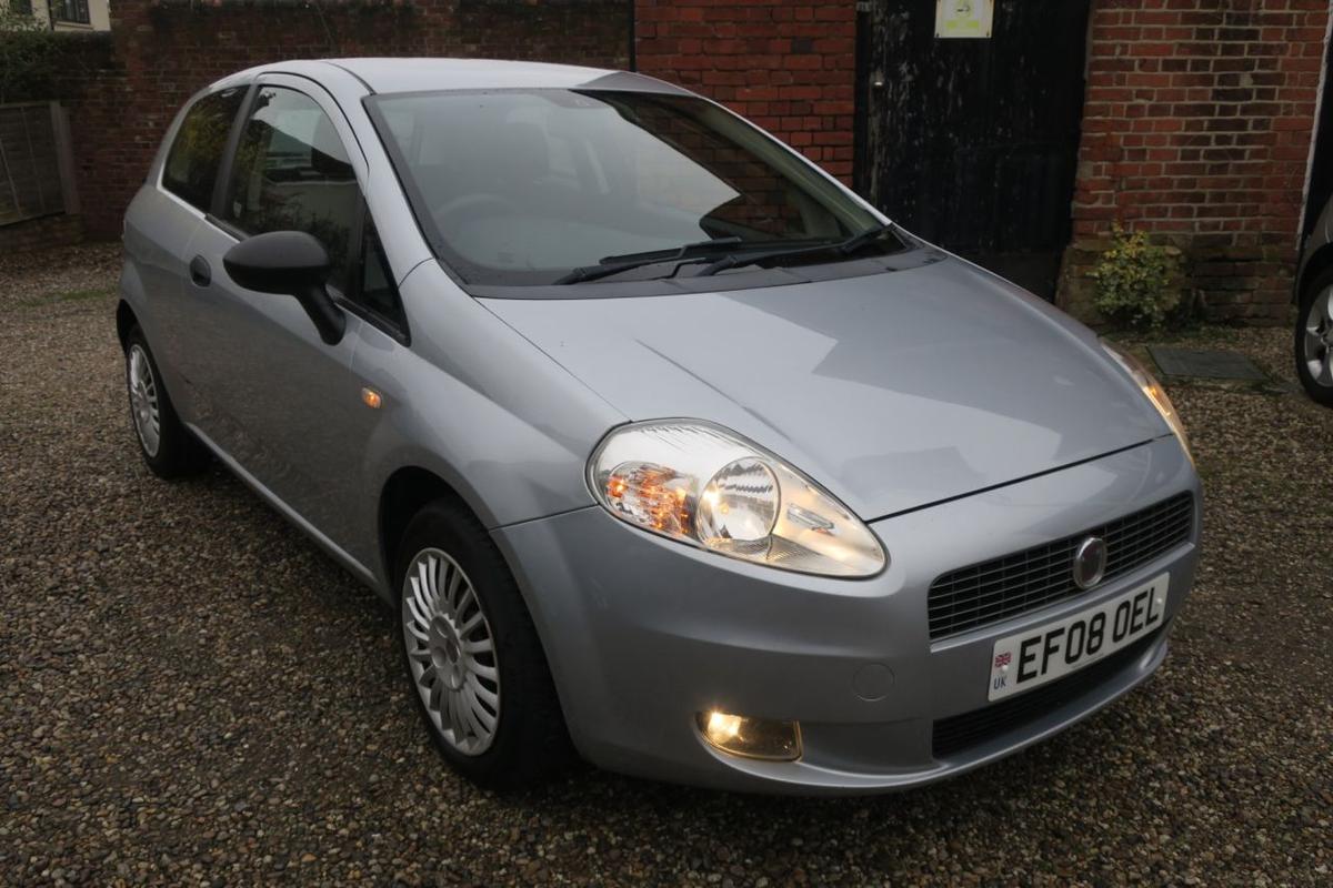 Check out this Fiat Grande Punto 2008 Petrol Manual