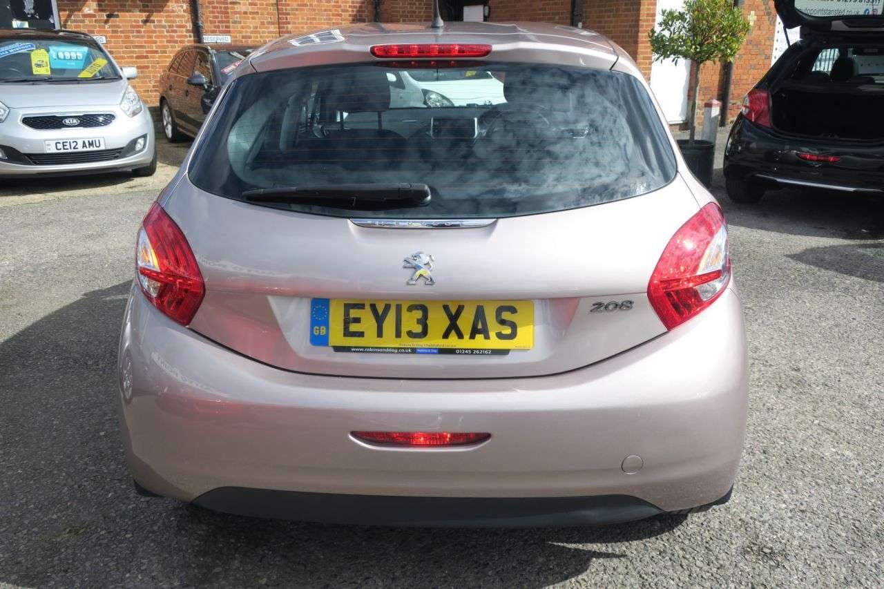 2013 PEUGEOT 208 2013 PEUGEOT 208
