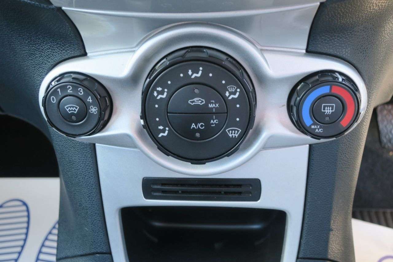 2012 FORD FIESTA 2012 FORD FIESTA