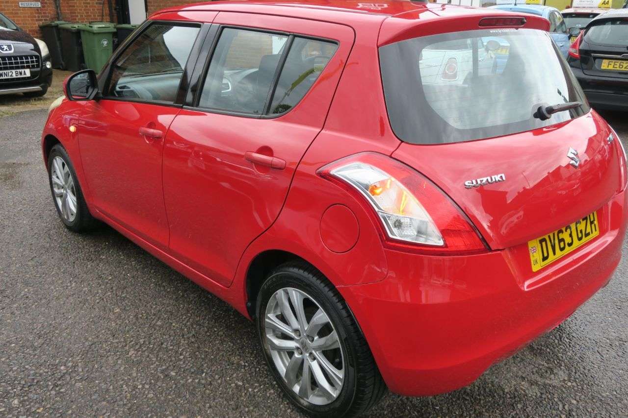 2013 SUZUKI SWIFT 2013 SUZUKI SWIFT