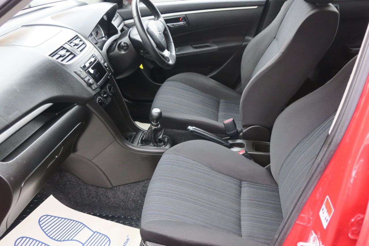 2013 SUZUKI SWIFT 2013 SUZUKI SWIFT