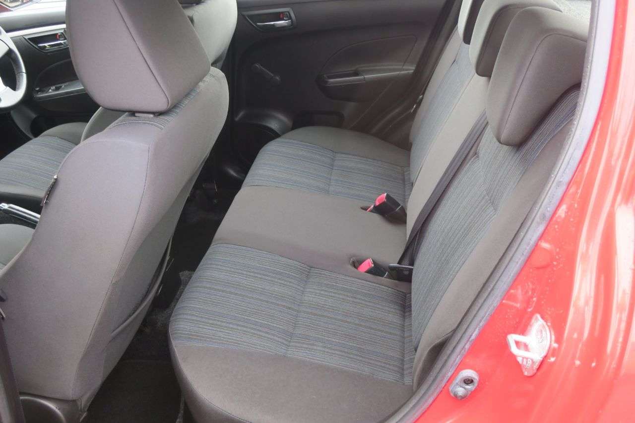 2013 SUZUKI SWIFT 2013 SUZUKI SWIFT