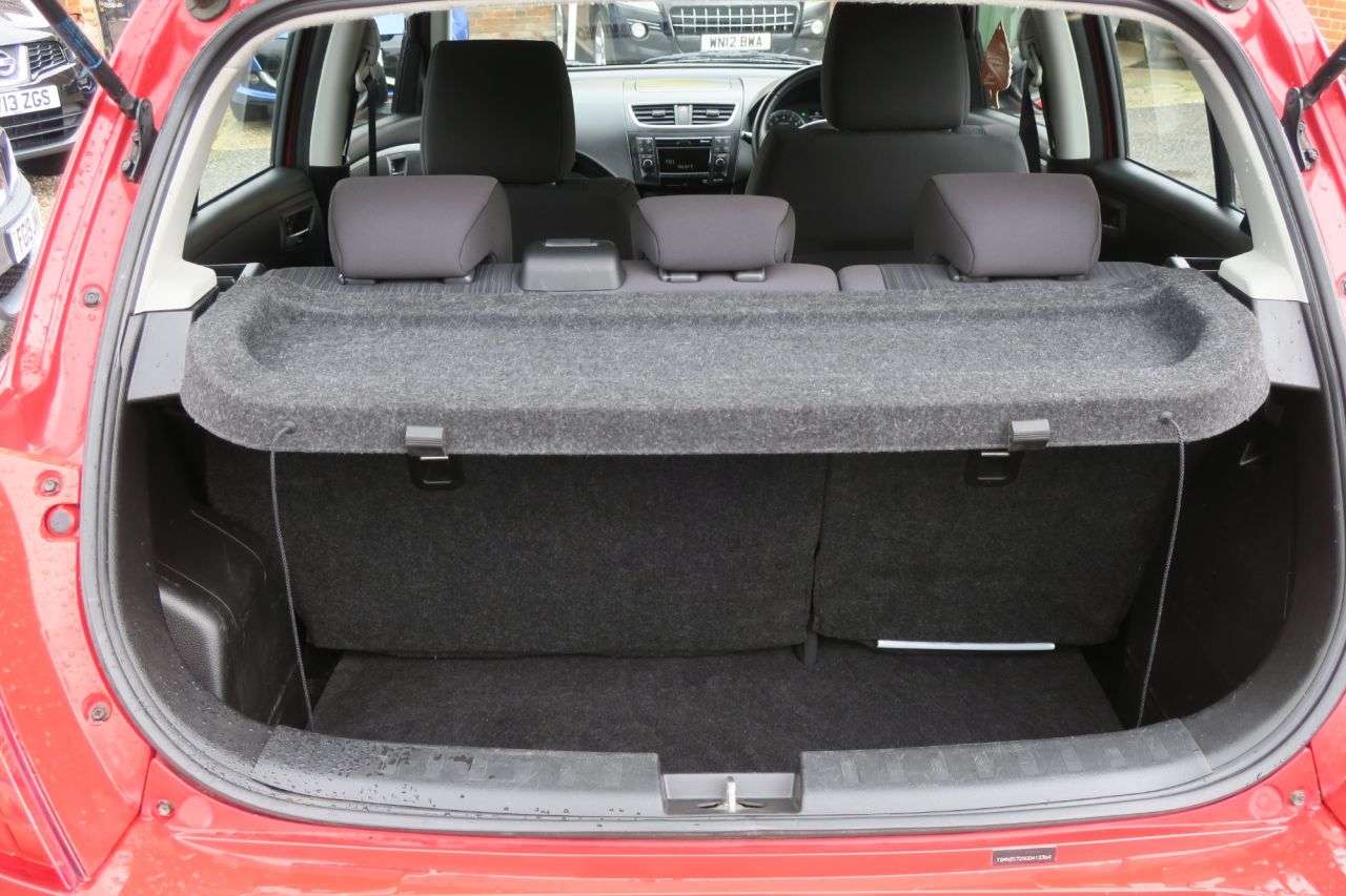 2013 SUZUKI SWIFT 2013 SUZUKI SWIFT