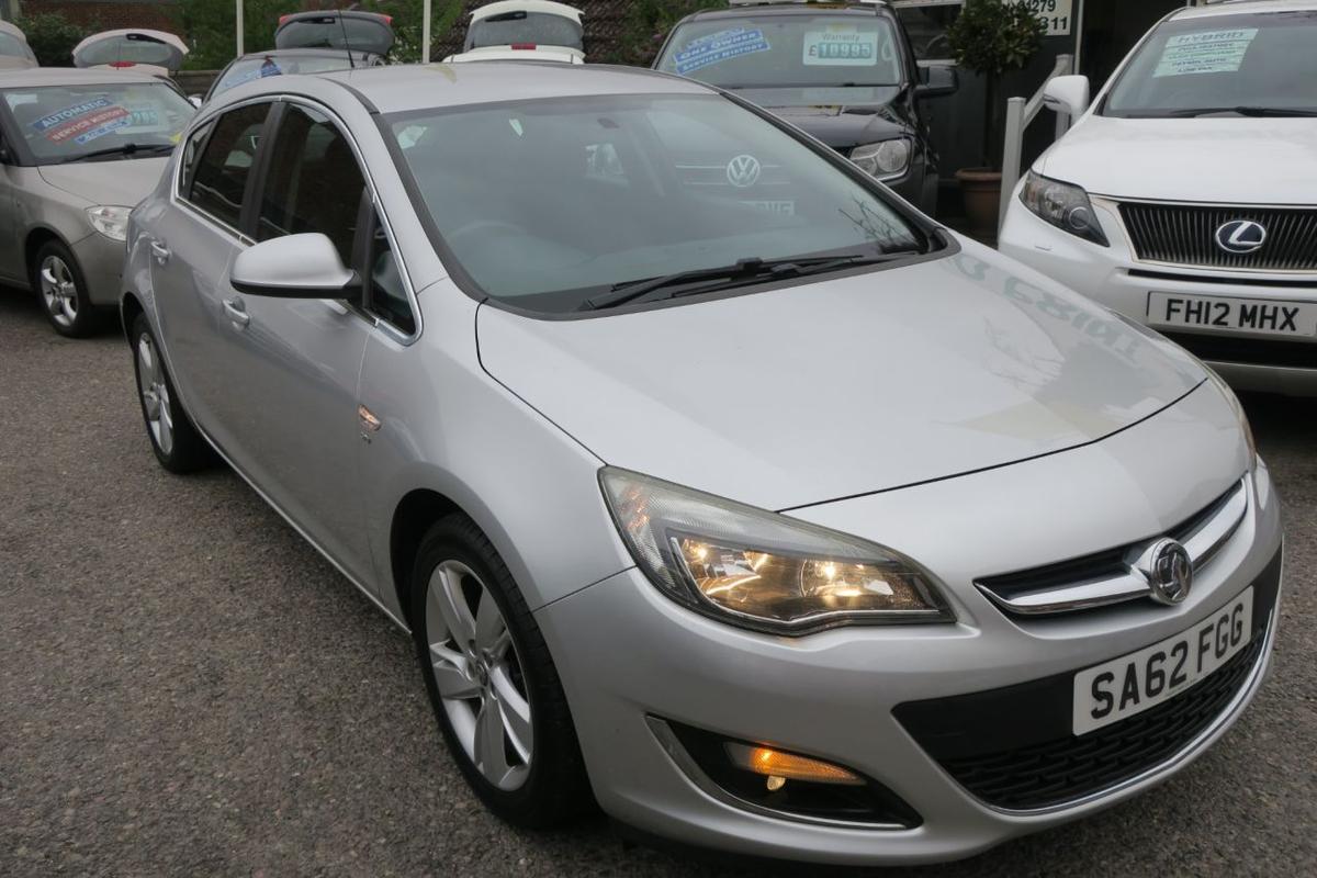 Check out this Vauxhall Astra 2012 Petrol Manual