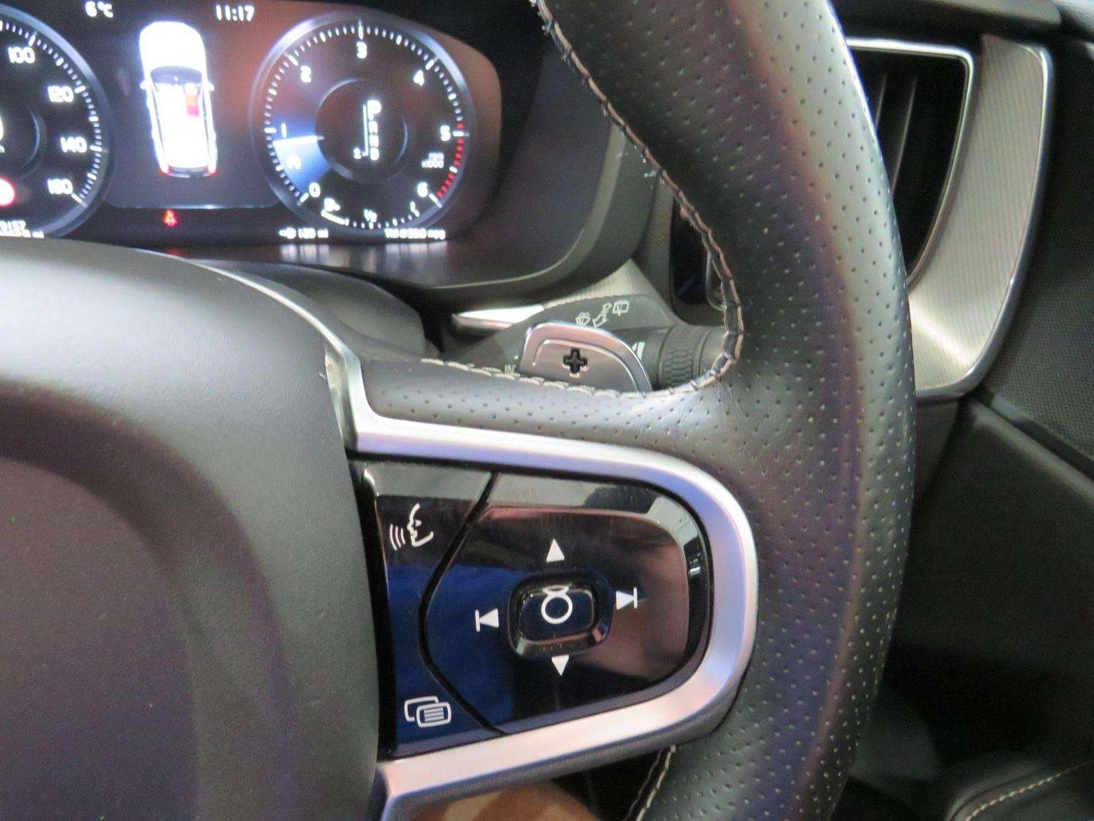 2019 VOLVO XC60 2019 VOLVO XC60