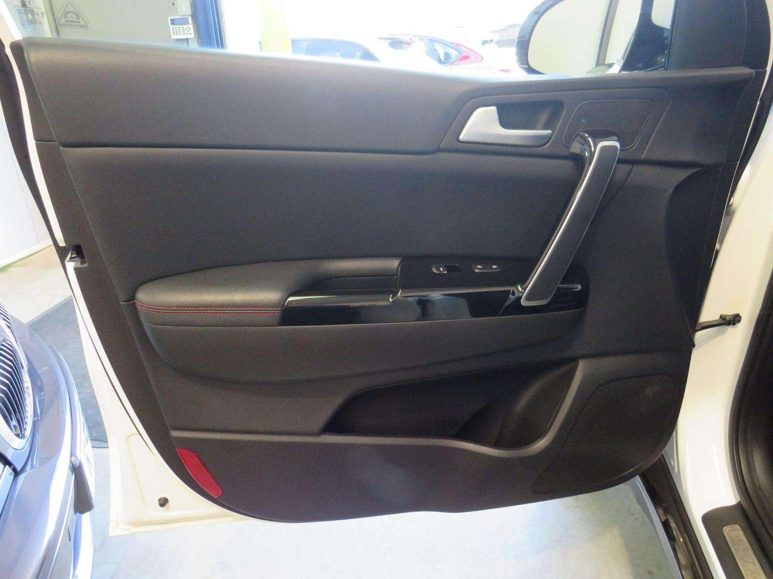 2018 KIA SPORTAGE 2018 KIA SPORTAGE