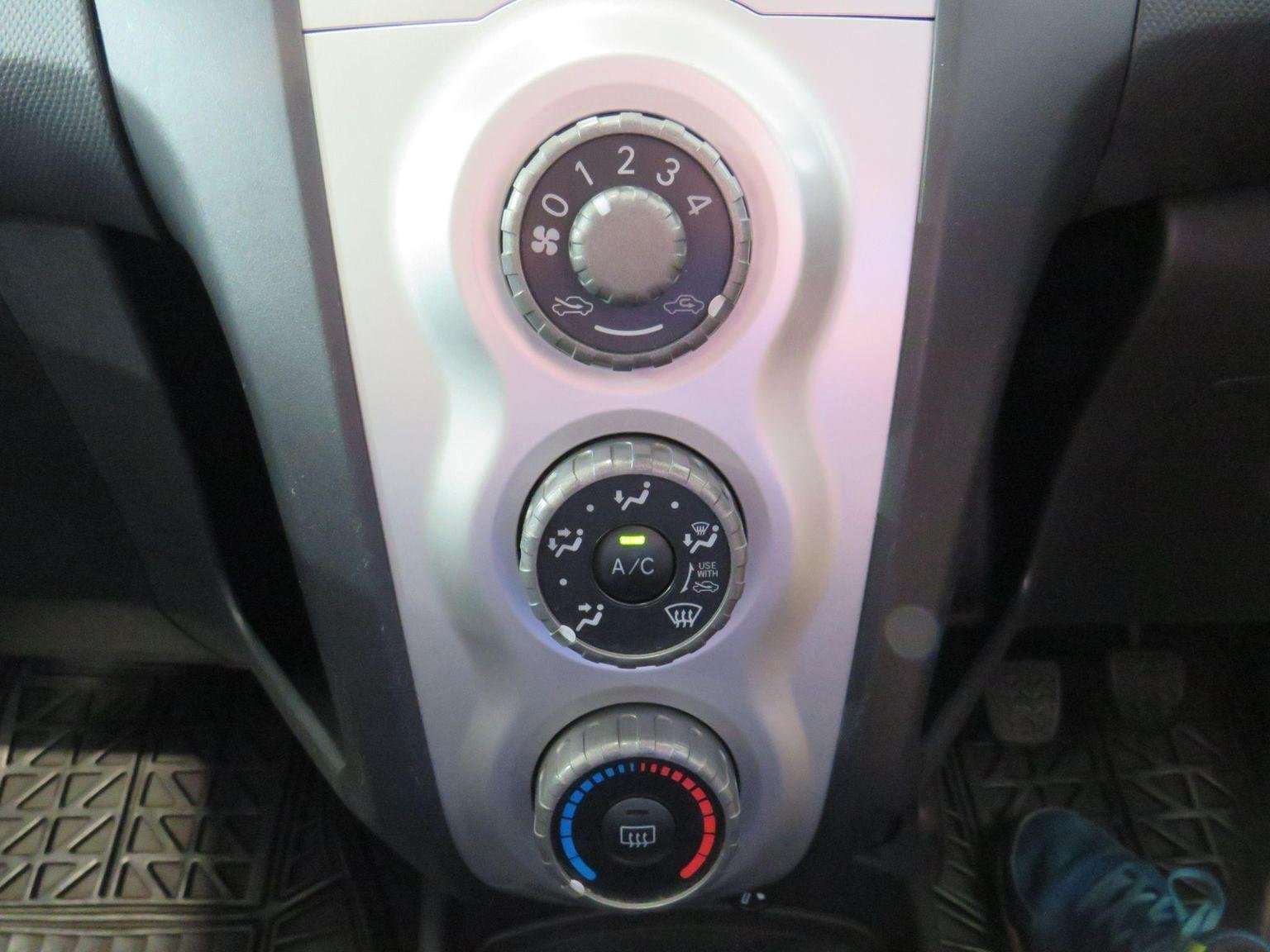 2008 TOYOTA YARIS 2008 TOYOTA YARIS