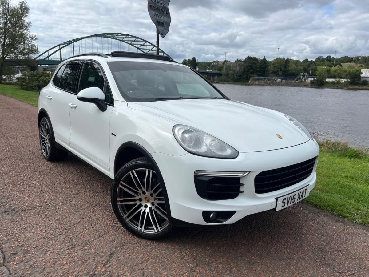 Check out this Porsche Cayenne 2015 Diesel Automatic