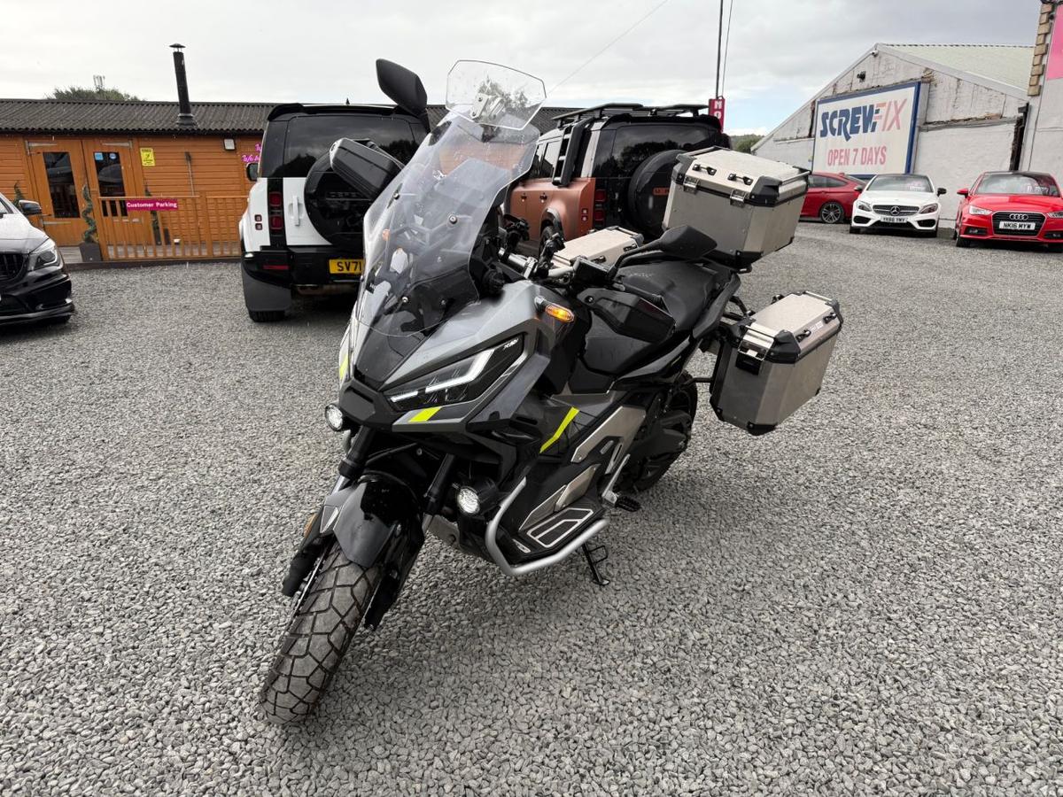 Check out this Honda X-adv 2024 Petrol Automatic