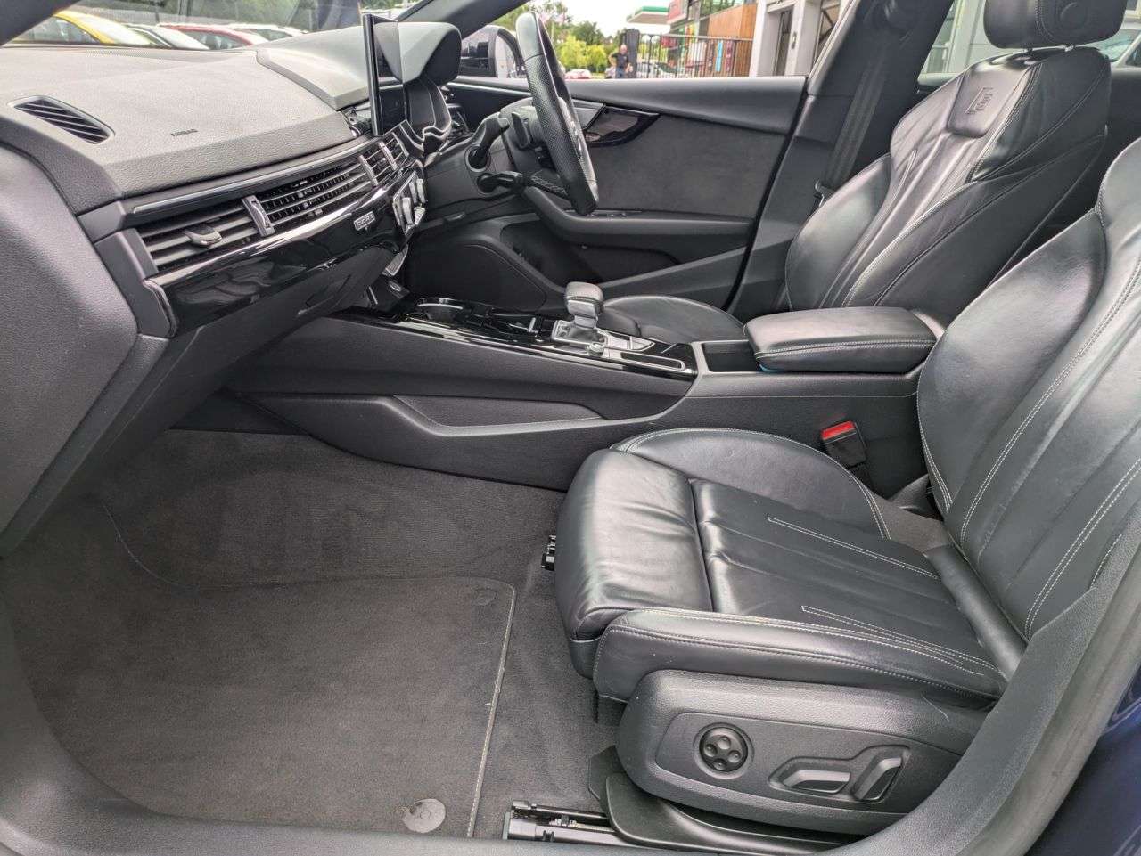 2021 AUDI A5 2021 AUDI A5