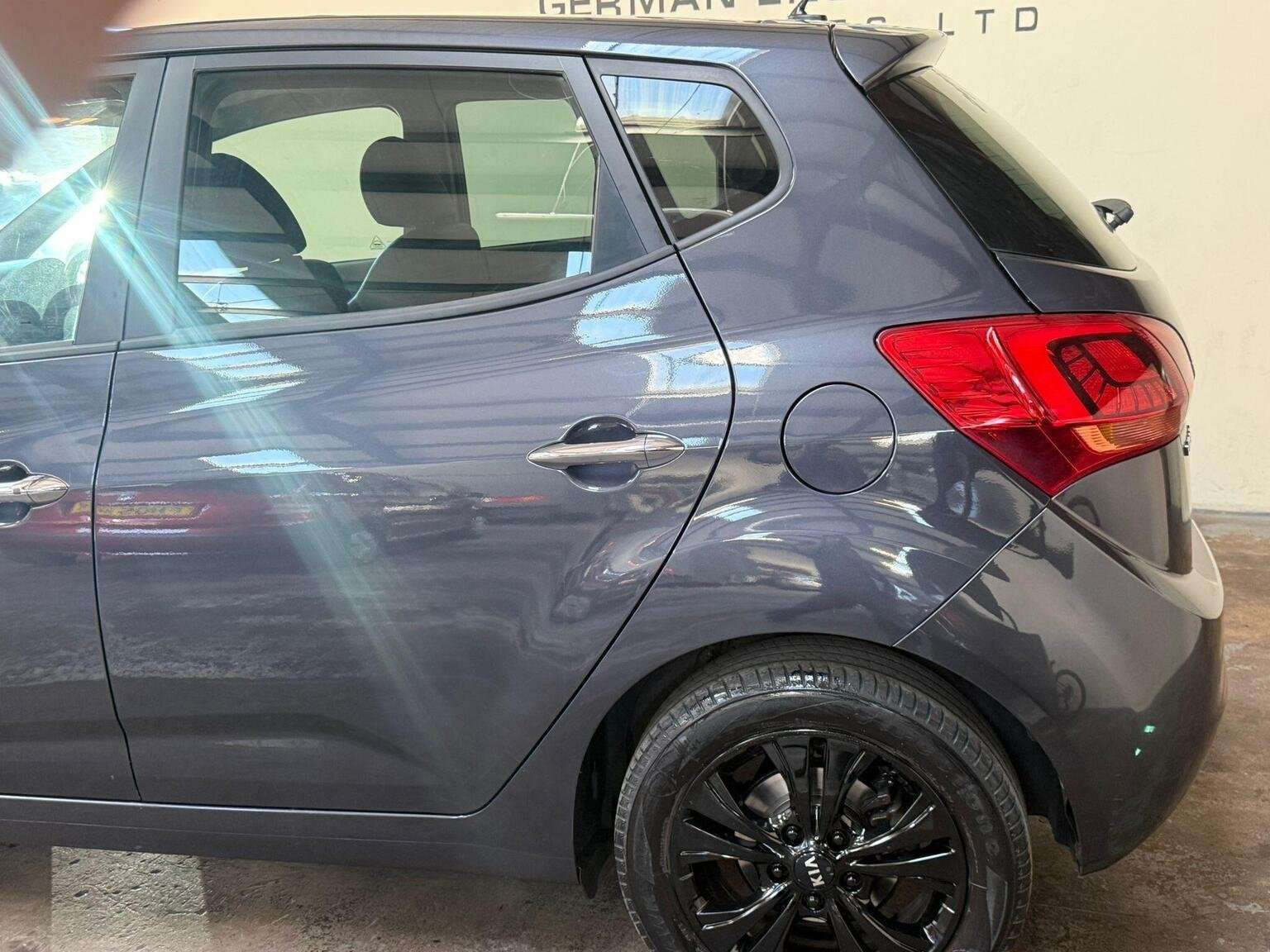 2016 KIA VENGA 2016 KIA VENGA
