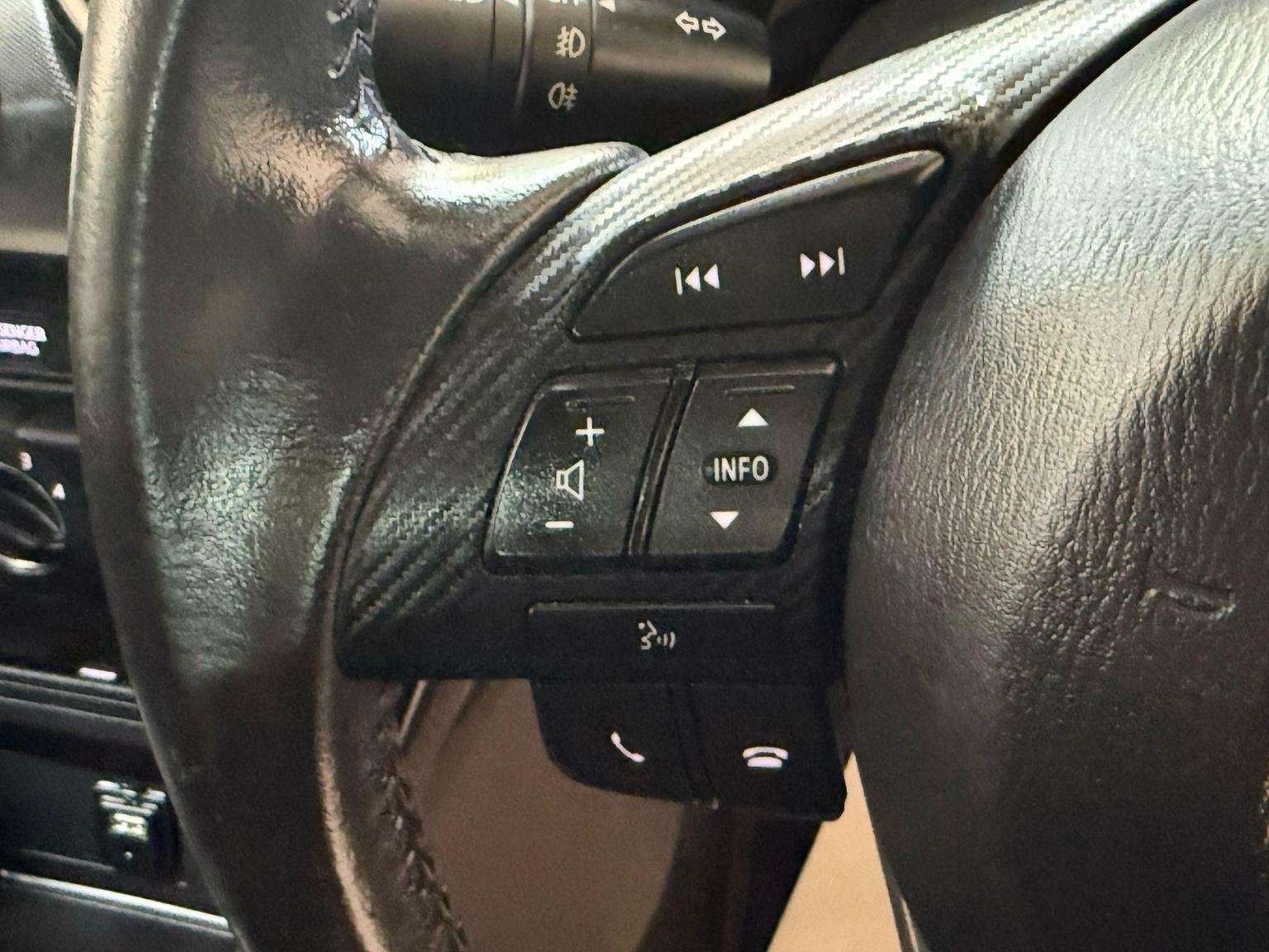 2015 MAZDA MAZDA2 2015 MAZDA MAZDA2