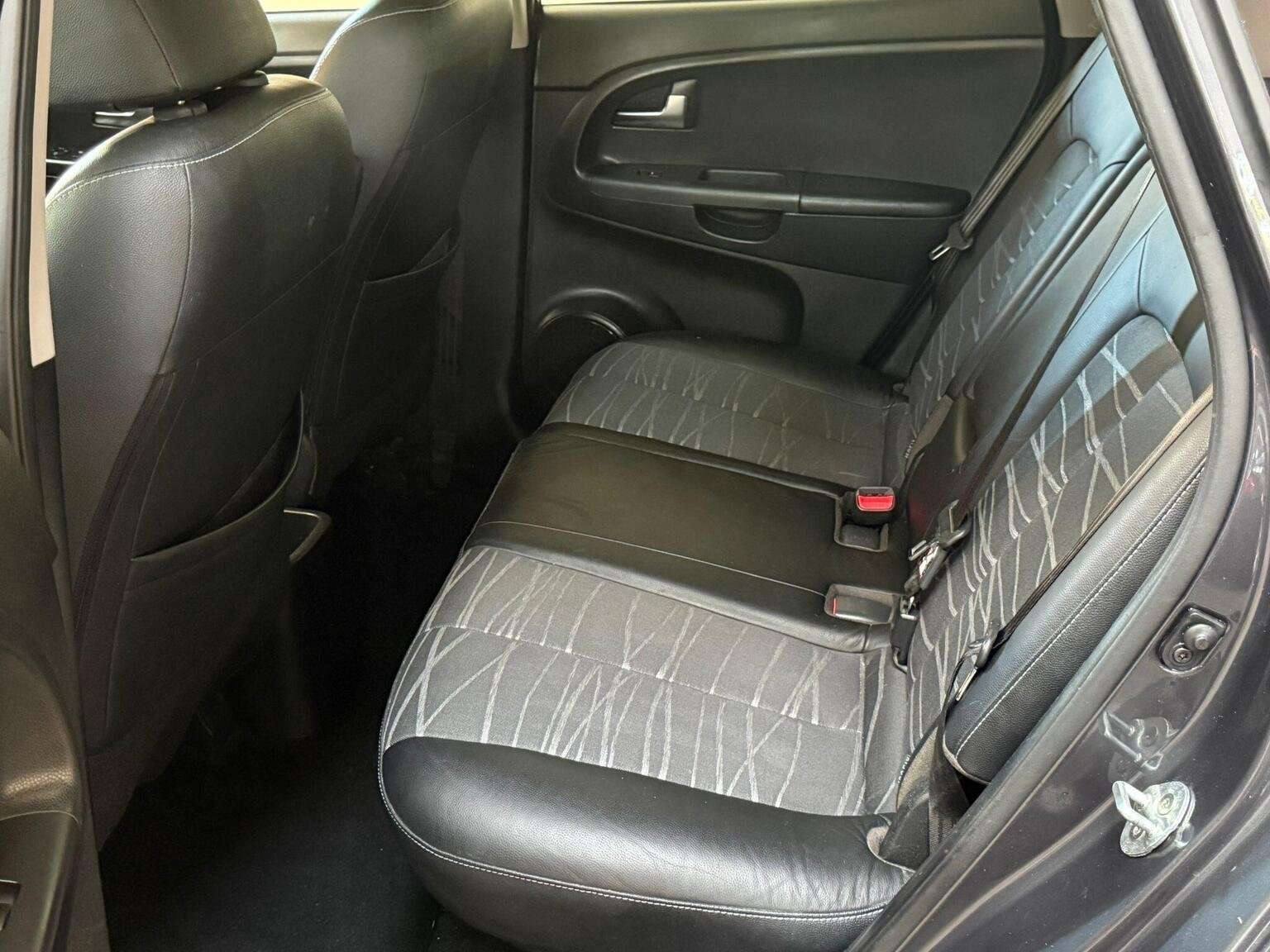 2016 KIA VENGA 2016 KIA VENGA