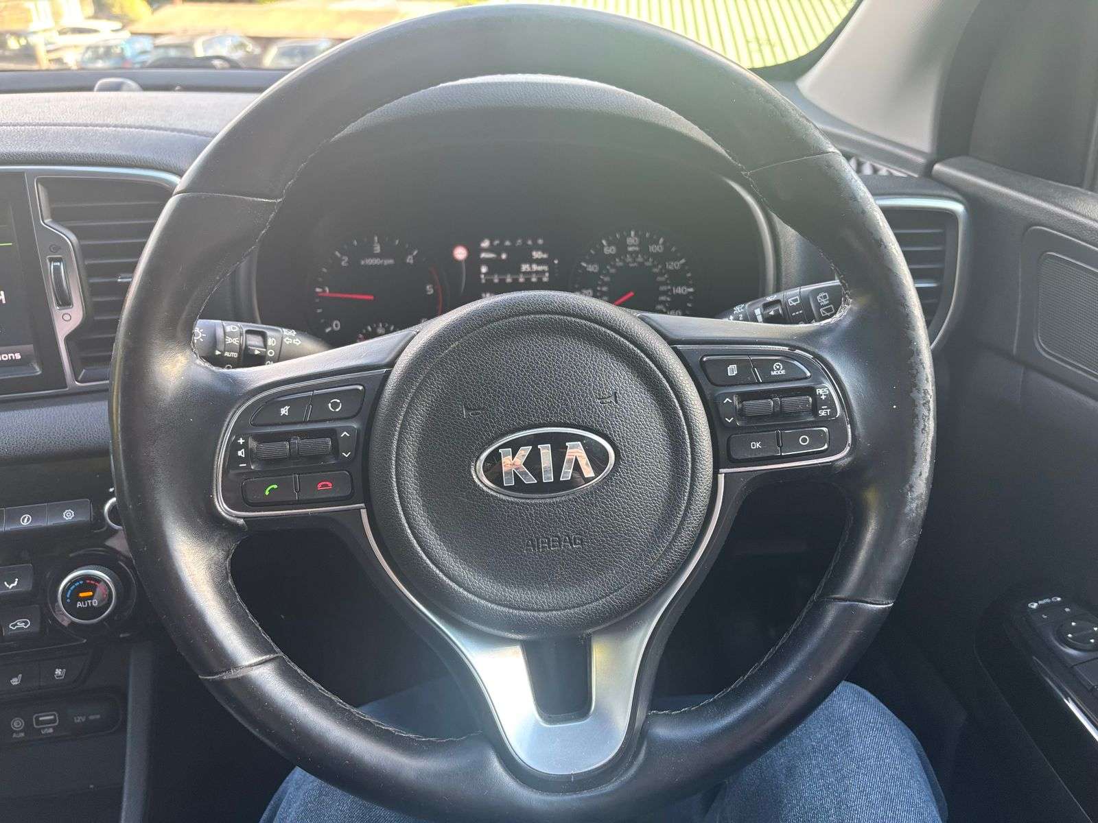 2017 KIA SPORTAGE 2017 KIA SPORTAGE