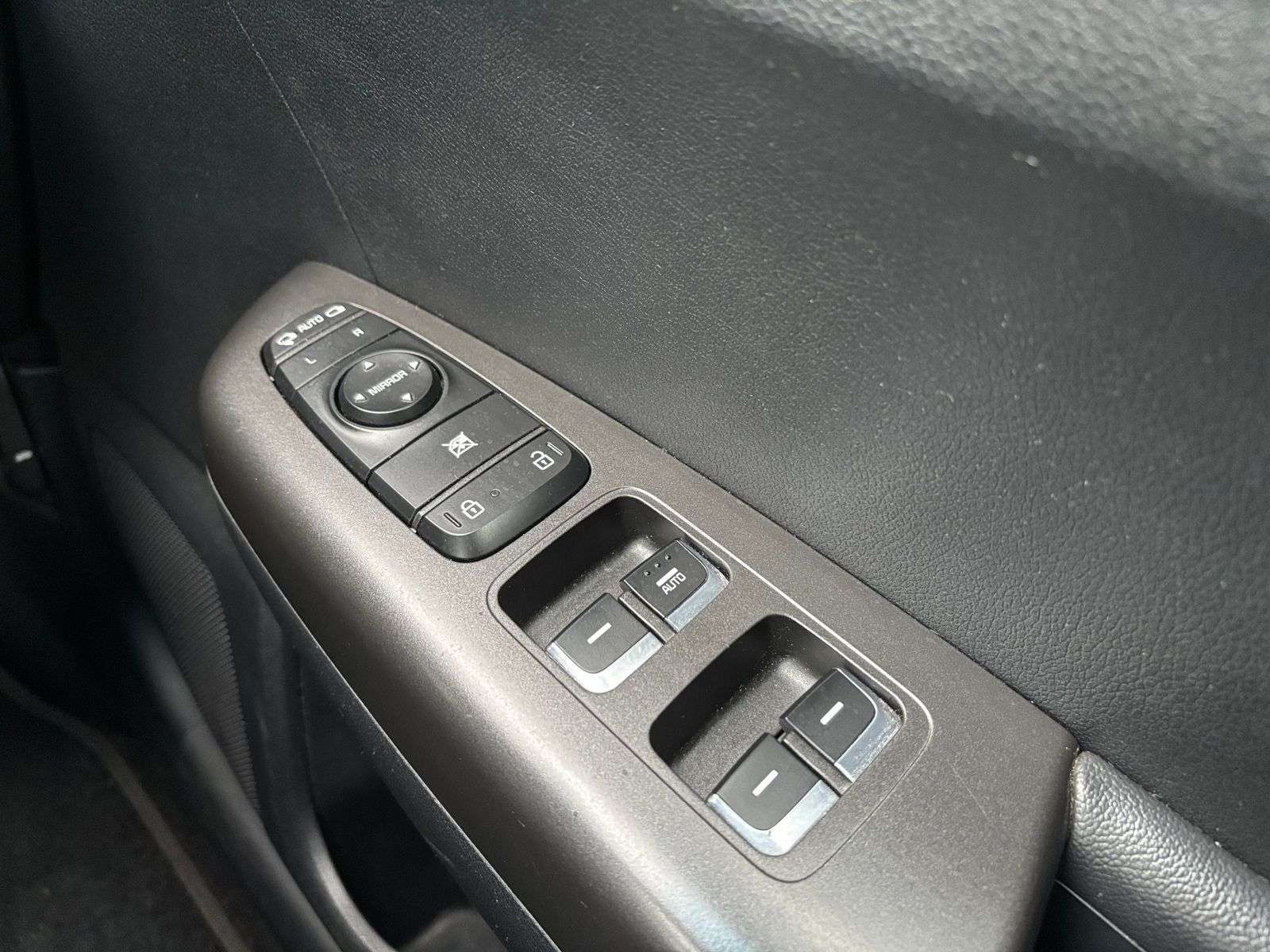 2017 KIA SPORTAGE 2017 KIA SPORTAGE