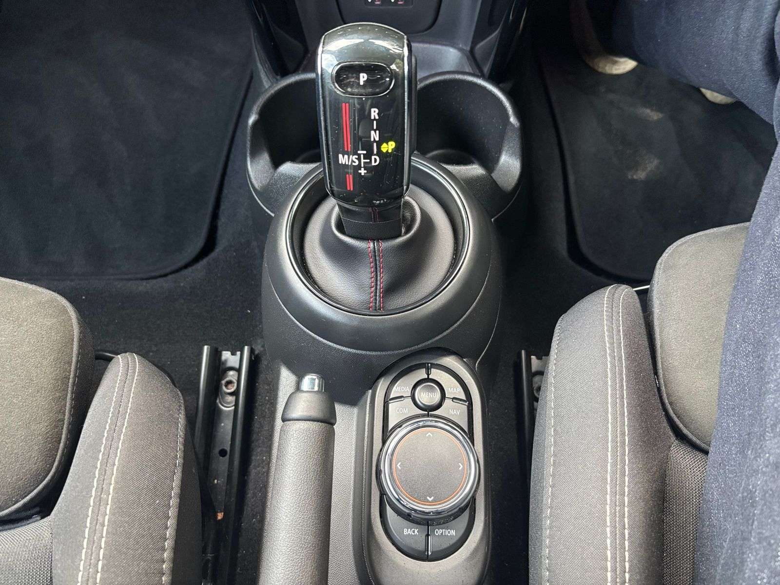 2018 MINI HATCH 2018 MINI HATCH