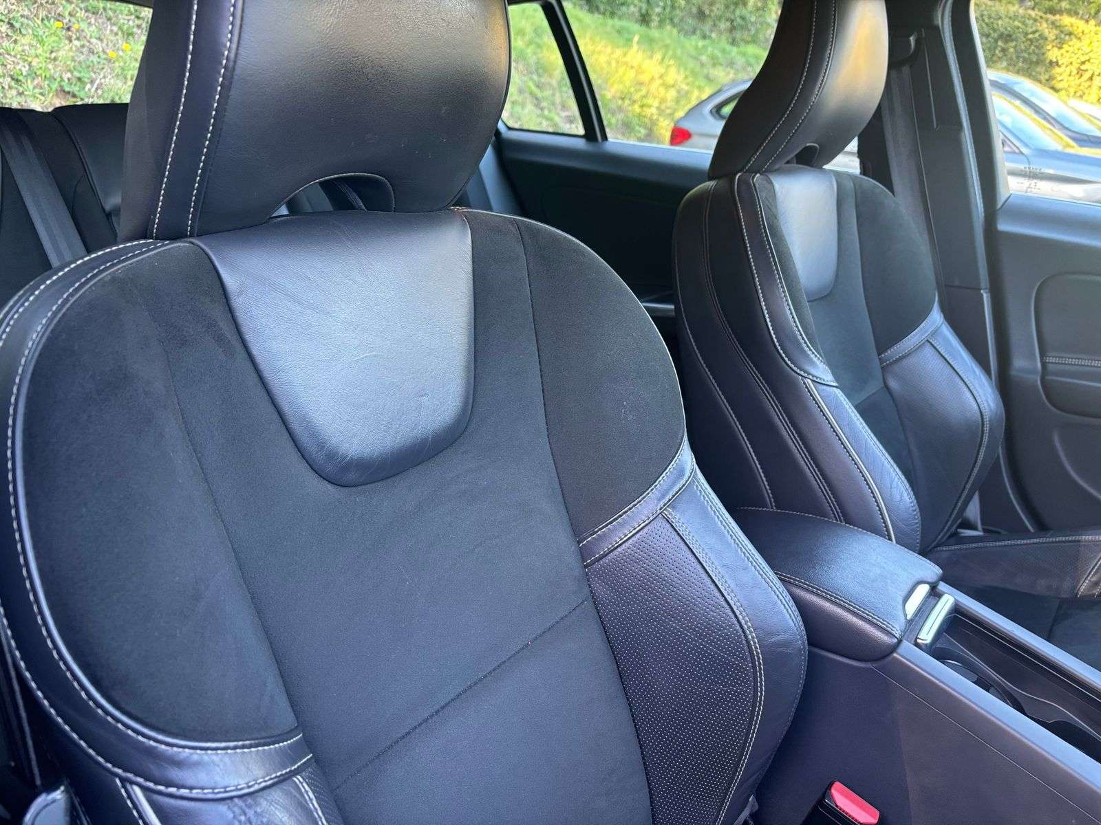 2017 VOLVO V60 2017 VOLVO V60