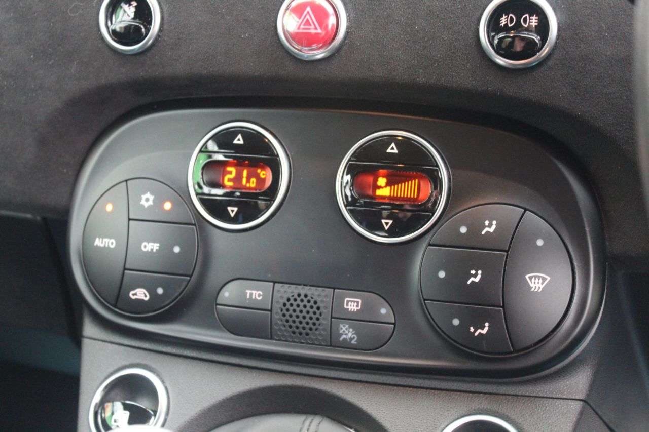 2023 ABARTH 695 2023 ABARTH 695