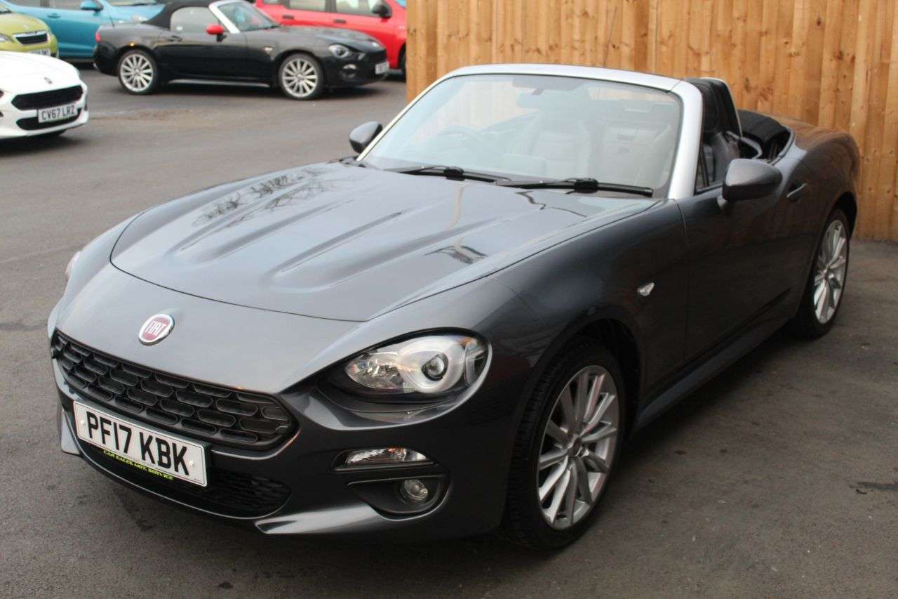 2017 FIAT 124 SPIDER 2017 FIAT 124 SPIDER