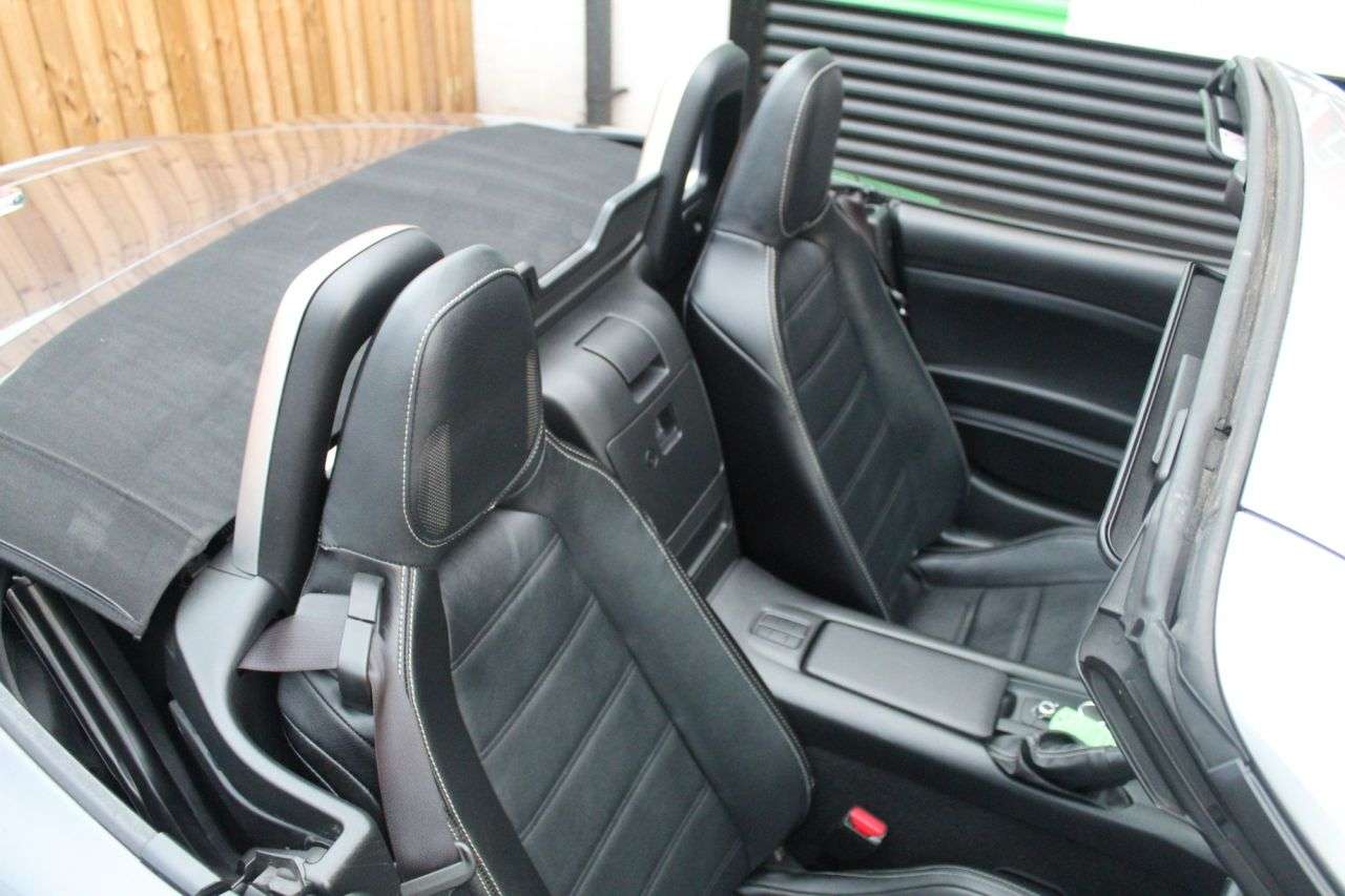 2017 FIAT 124 SPIDER 2017 FIAT 124 SPIDER