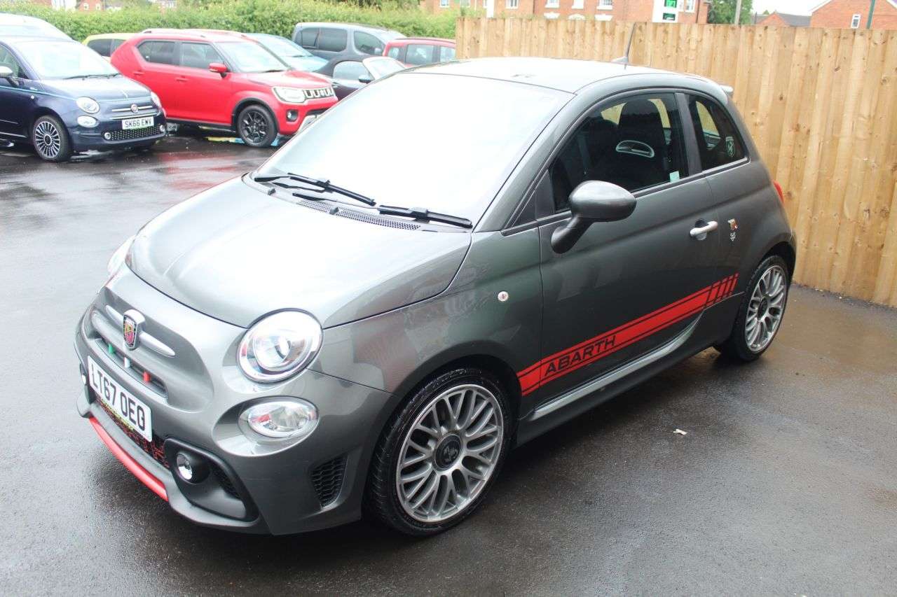 2017 ABARTH 595 2017 ABARTH 595