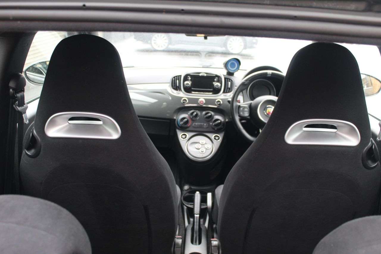 2017 ABARTH 595 2017 ABARTH 595