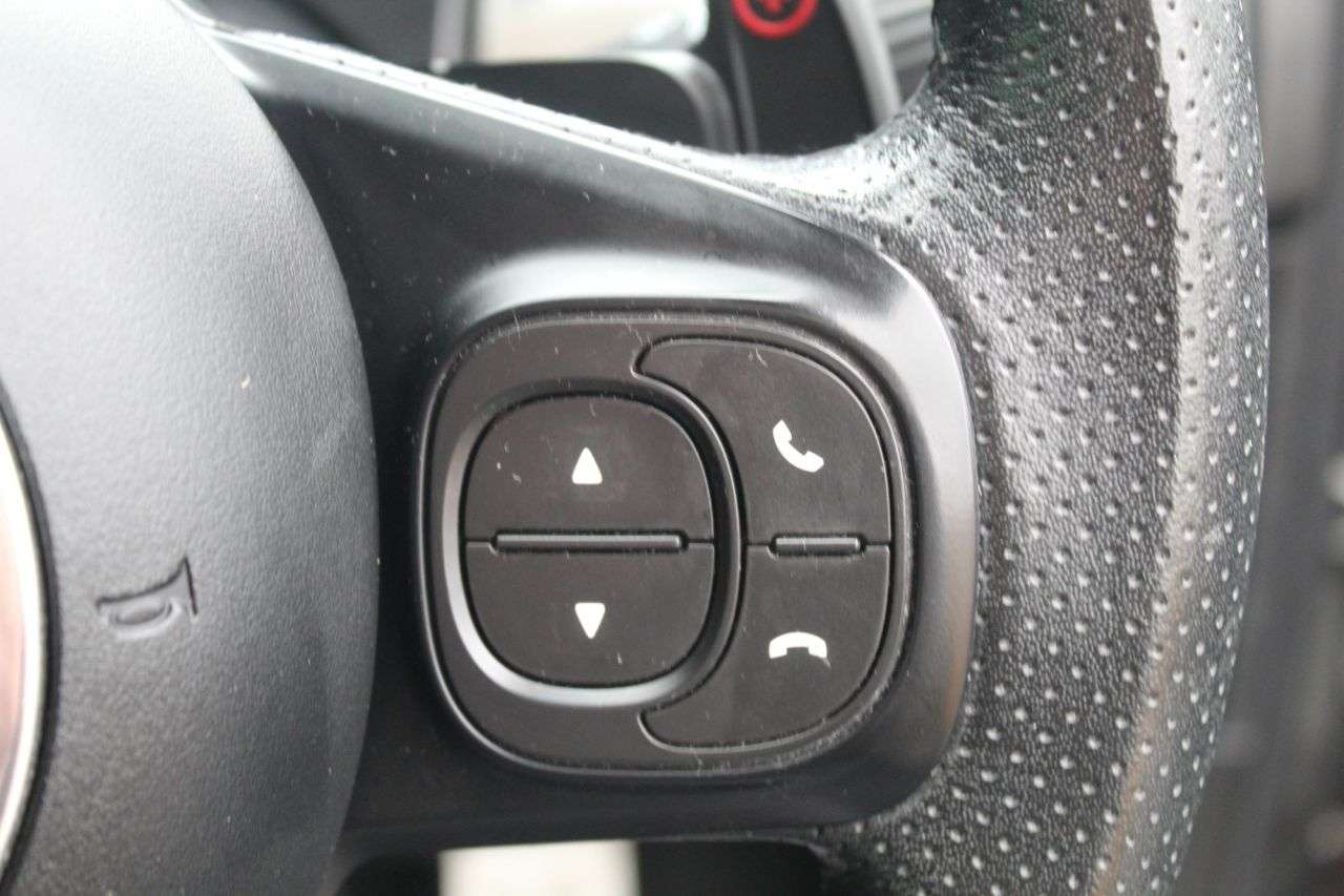 2017 ABARTH 595 2017 ABARTH 595